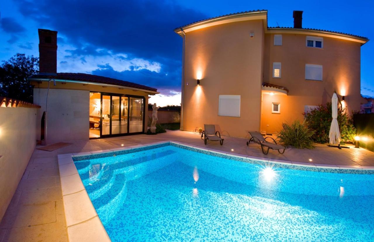 Villa Mihaela Fazana Exterior photo