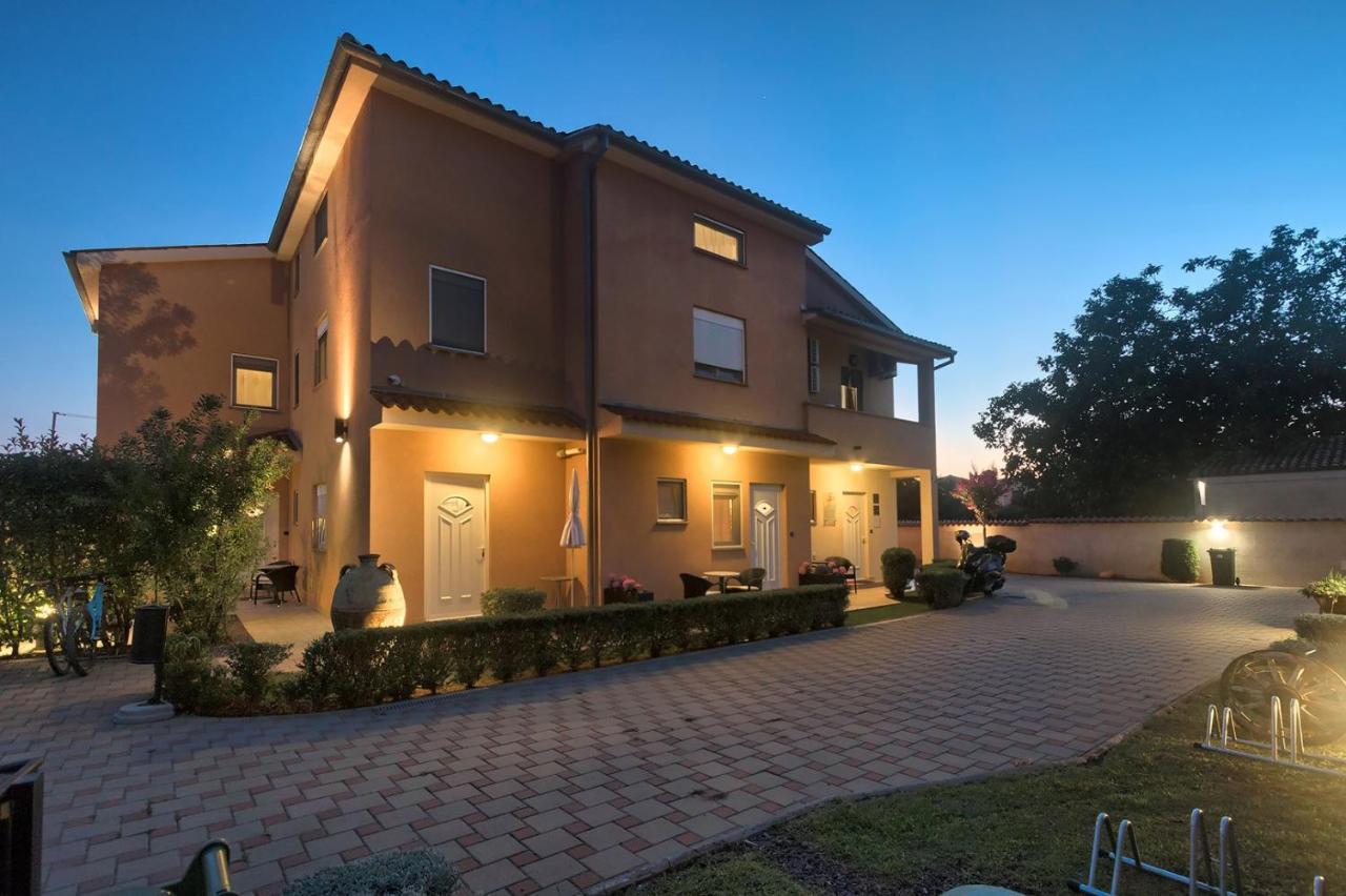 Villa Mihaela Fazana Exterior photo