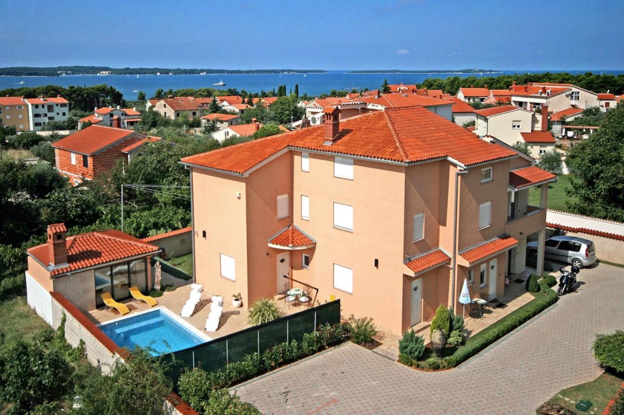 Villa Mihaela Fazana Exterior photo