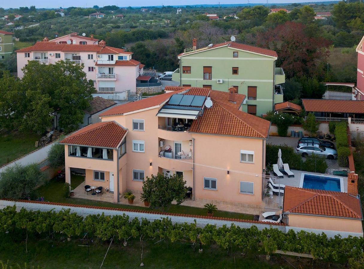 Villa Mihaela Fazana Exterior photo