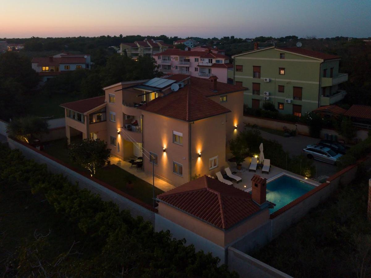 Villa Mihaela Fazana Exterior photo